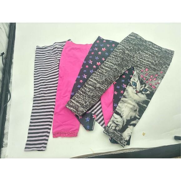 Girls leggings size 4-6 (4) - Picture 2 of 3